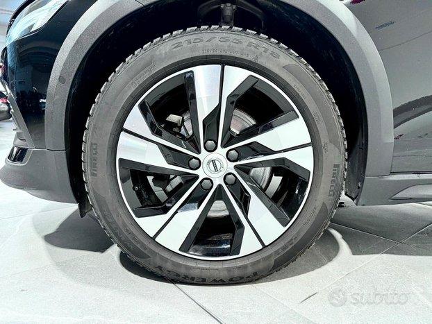 Volvo V60 Cross Country B4 (d) AWD automatico Plus