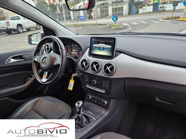 MERCEDES-BENZ B 180 d Sport/FARI LED