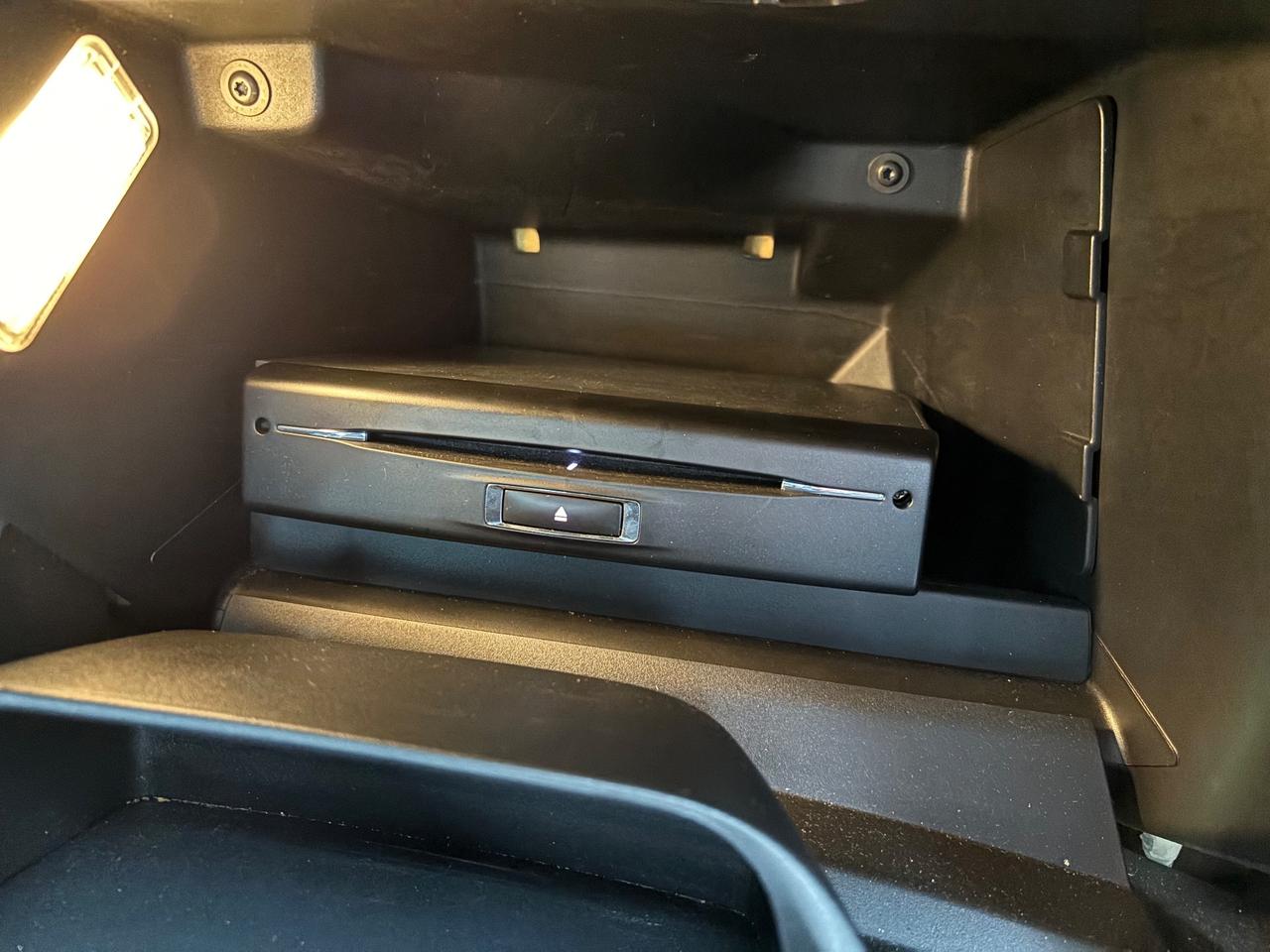 Peugeot 208 1.4 HDi 5 porte OK NEOPATENTATI