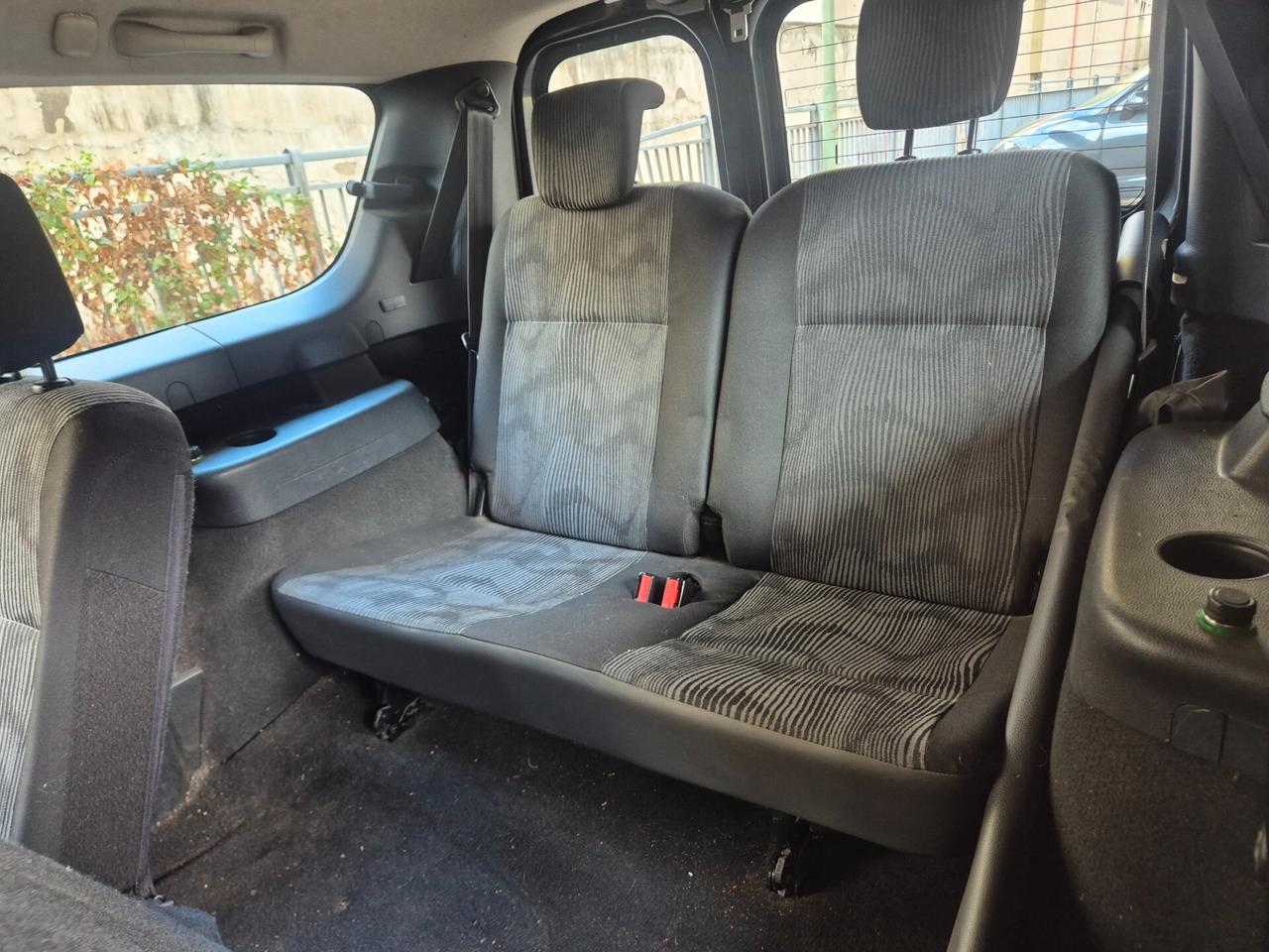 Dacia Logan 7 POSTI 1.5 GPL GAS ACCESSORIATA 2011