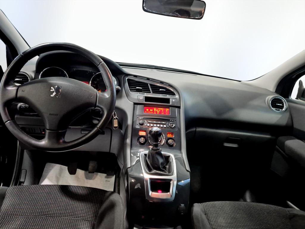 Peugeot 5008 1.6 hdi 8v Active (tecno) 112cv