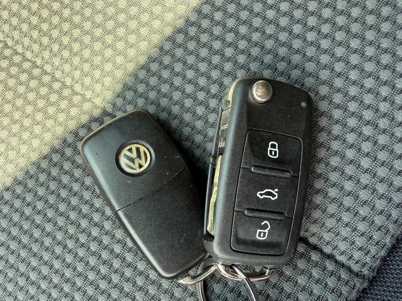 Volkswagen Golf Business 1.6 TDI 5p Highline
