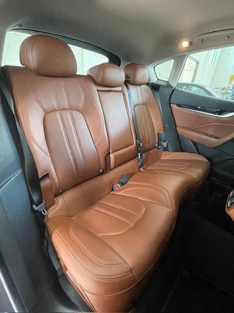 Maserati Levante s q4 430cv