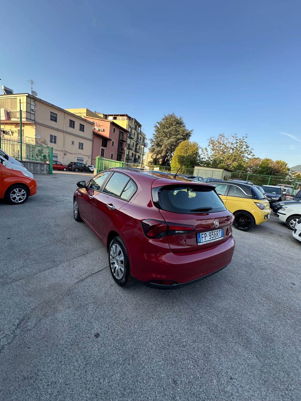 Fiat Tipo 1.6 Mjt S&S 5 porte Easy