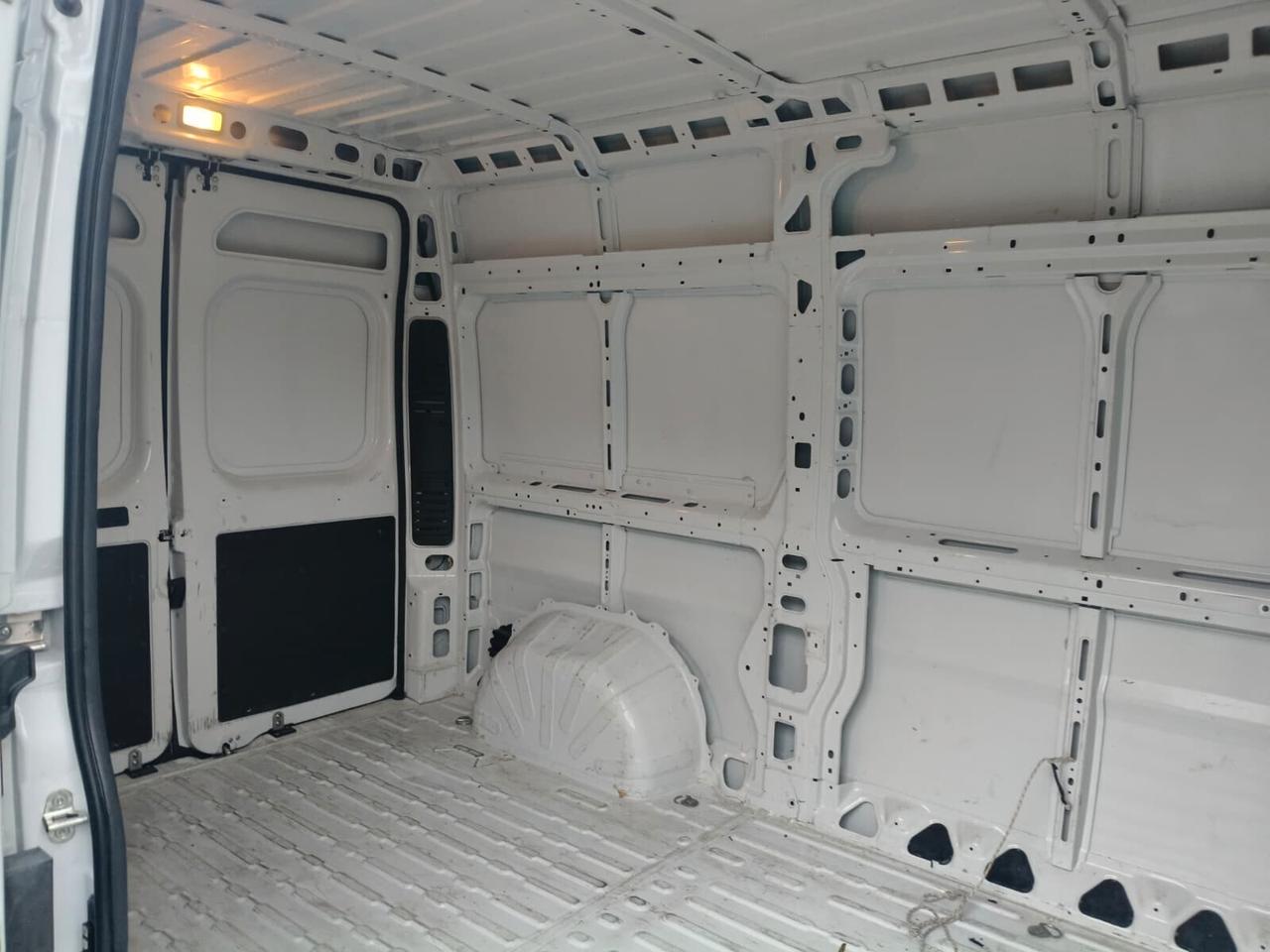 Fiat Ducato 2.2 mjt L2H2 passo medio