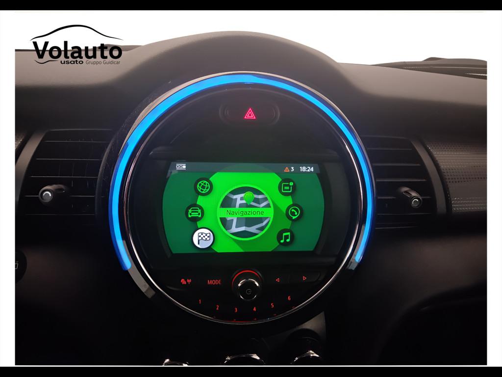 MINI Mini IV F55 2018 5p - Mini 5p 1.5 Cooper D Business XL