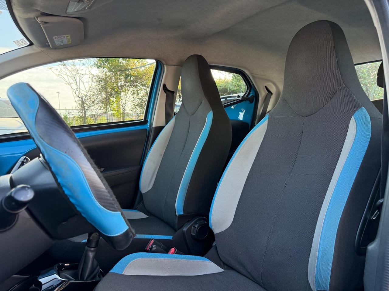 Toyota Aygo 1.0 VVT-i 69 CV 5 porte x-play