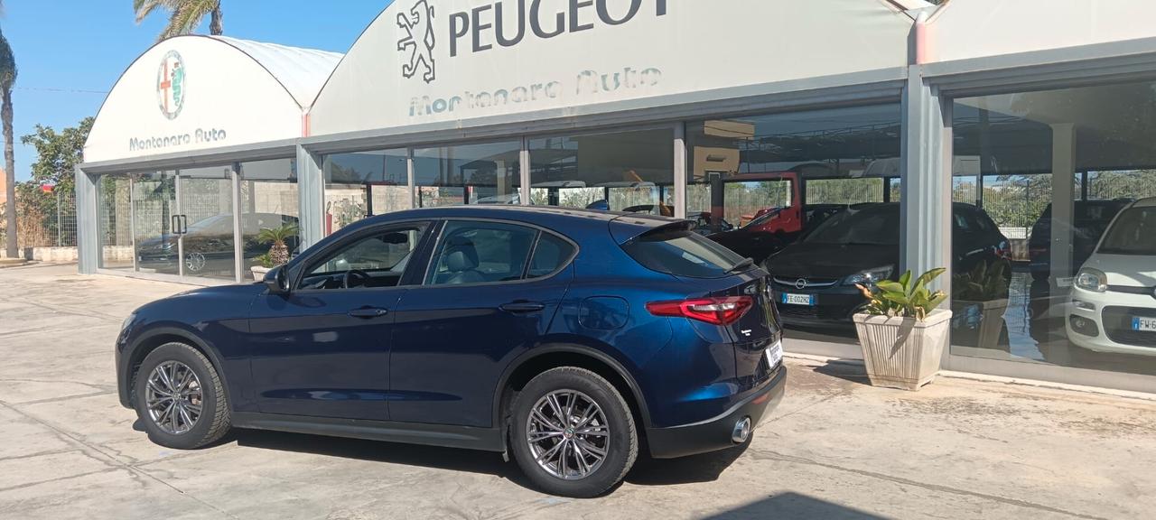 Alfa Romeo Stelvio 2.2 Turbodiesel 180 CV AT8 RWD Business