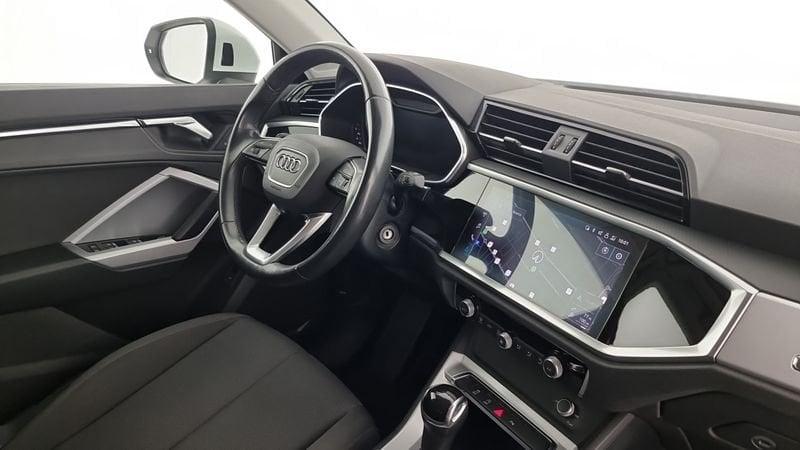 Audi Q3 Q3 35 TDI S tronic Business Advanced