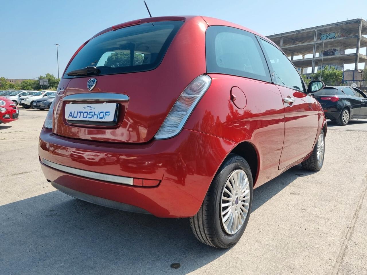 Lancia Ypsilon 1.2 Modamilano