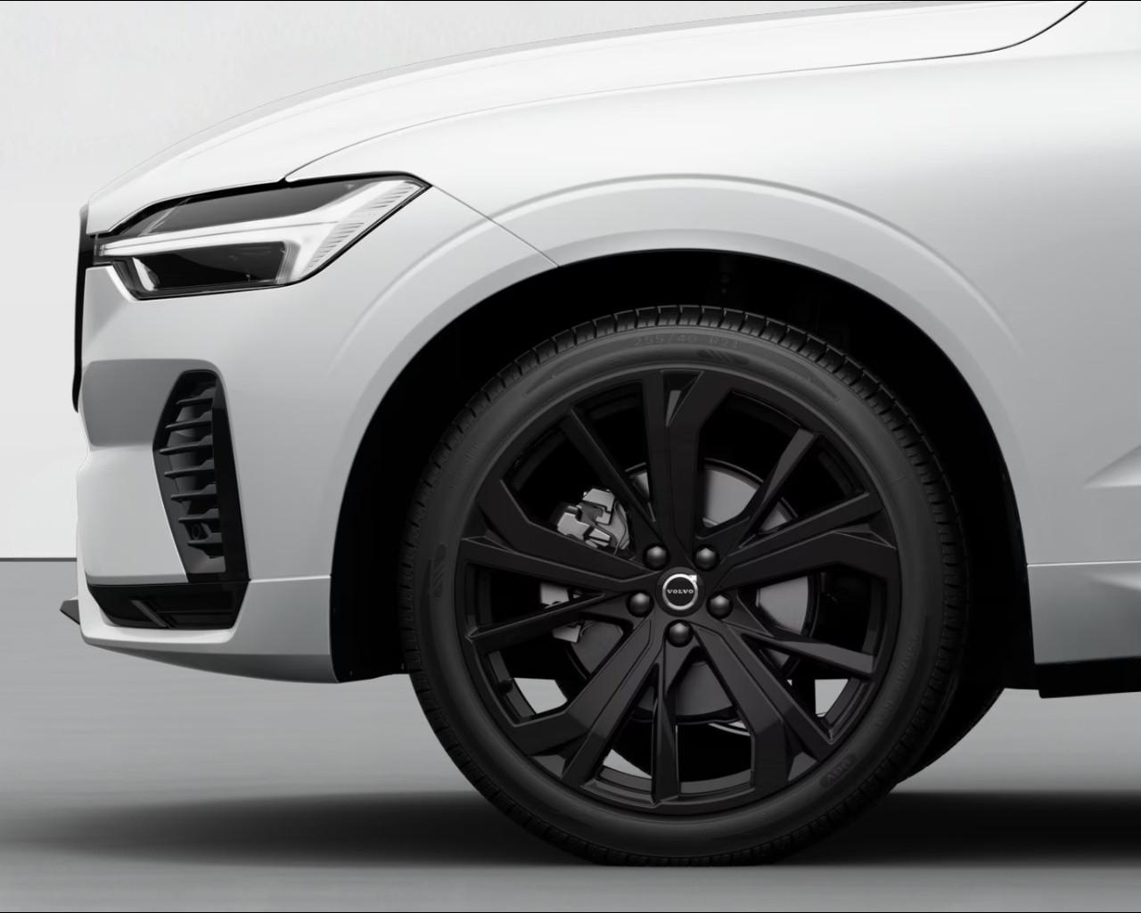 VOLVO XC60 Plus Dark B5 AWD AUTO PREZZO PREMO FINO A FINE MESE