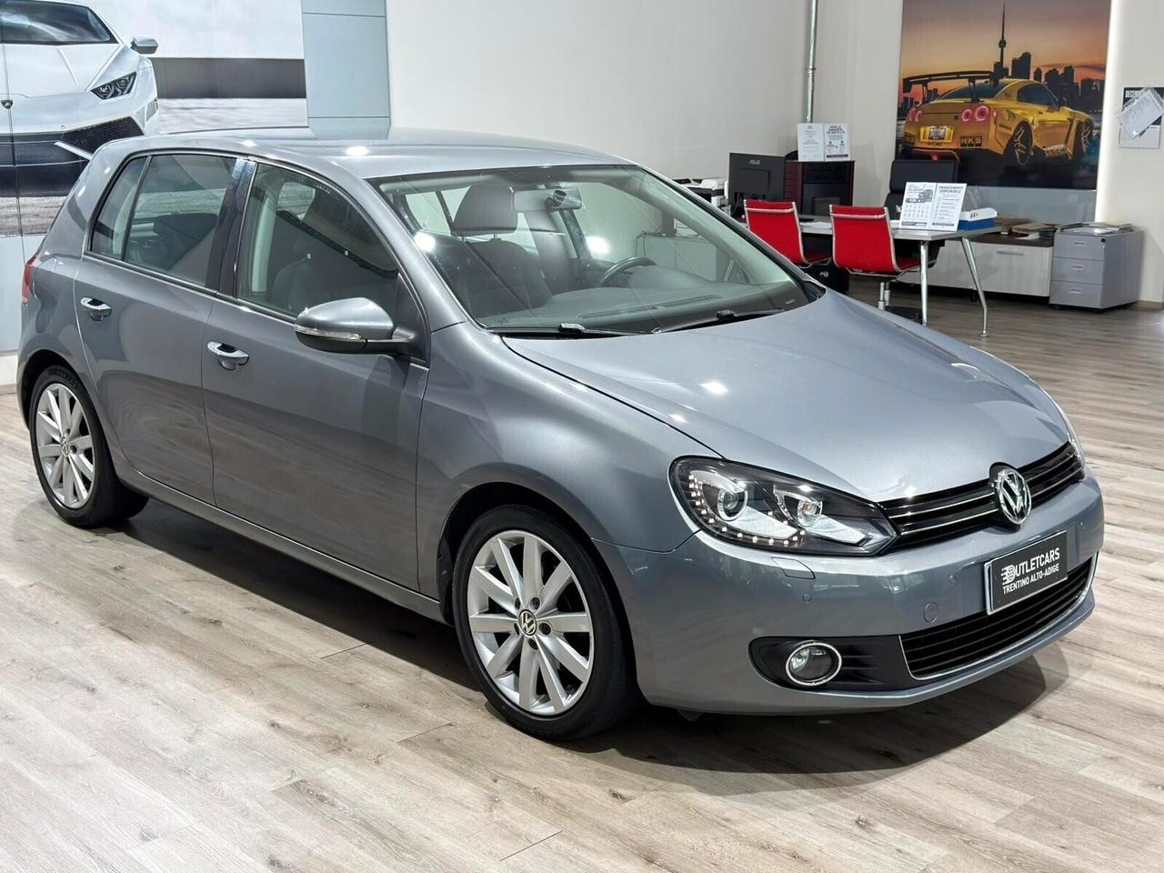 VOLKSWAGEN GOLF 1.6TDI 105CV HIGHLINE 1HANDE