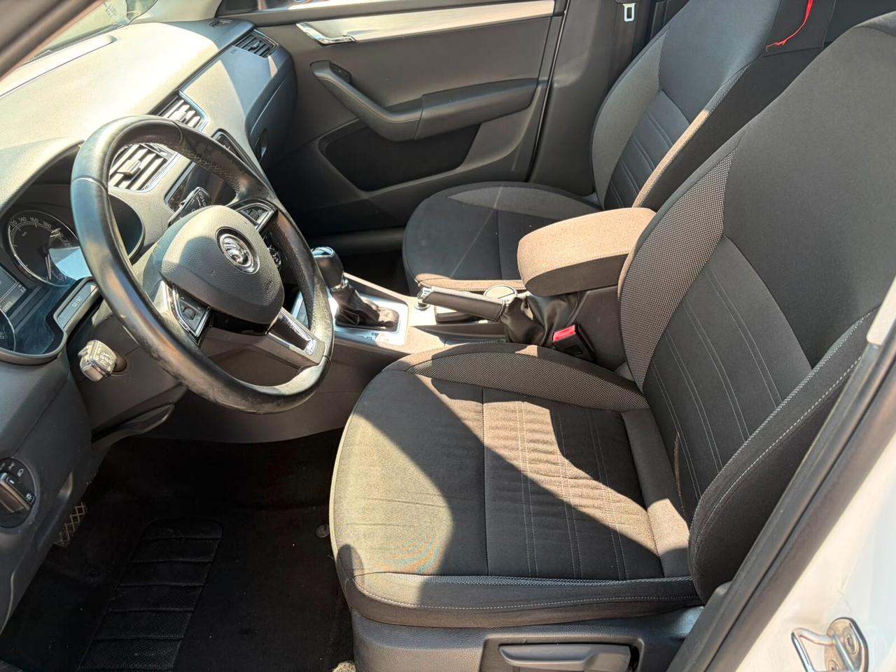 Skoda Octavia 1.6 TDI CR 115 CV DSG Wagon Executive