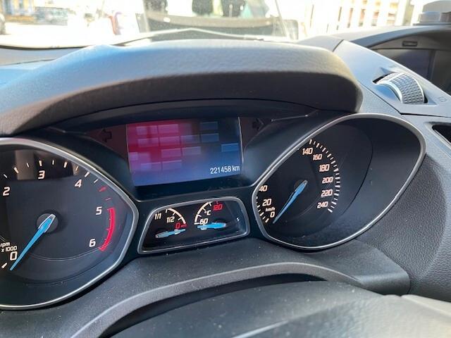 FORD KUGA TITANIUM CAMBIO AUTOMATICO