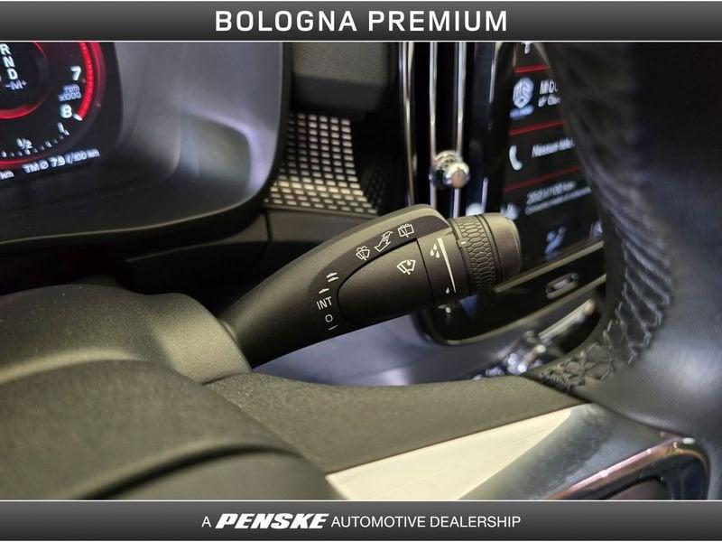 Volvo XC40 XC40 T3 Geartronic R-design