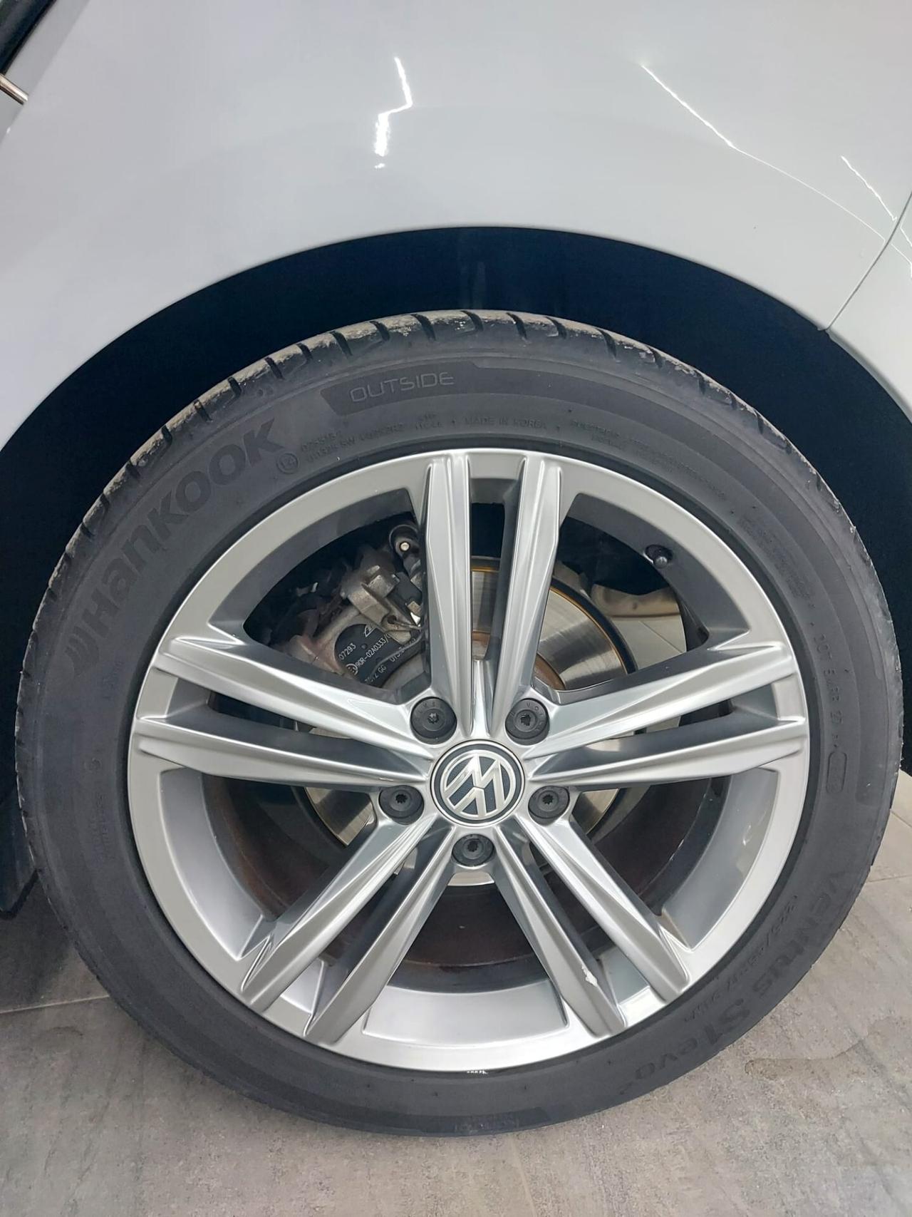 Volkswagen Golf 1.6 TDI 115 CV 5p. R-LINE 2018