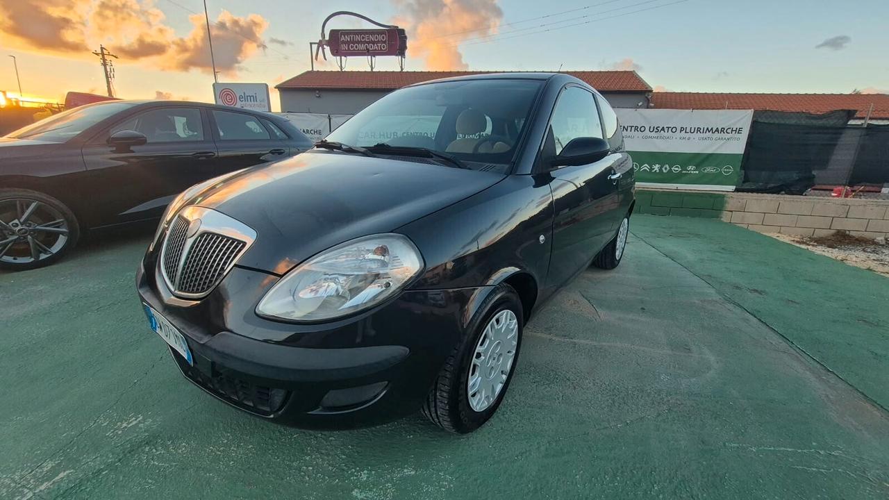 Lancia Ypsilon 1.3 Multijet 16V Platino