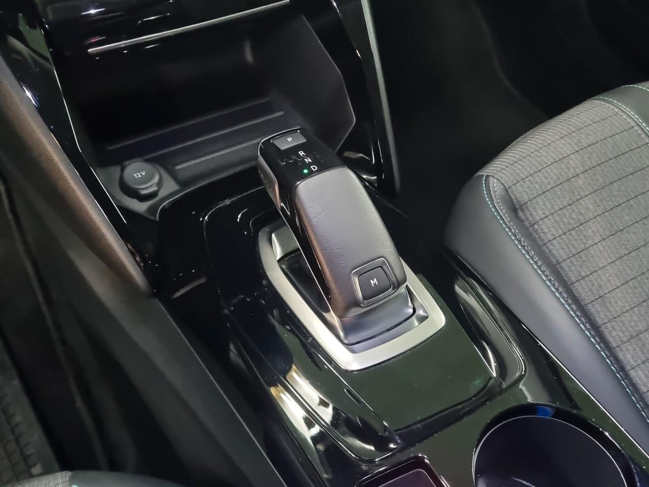 Peugeot 2008 BlueHDi 130 S&S EAT8 Allure