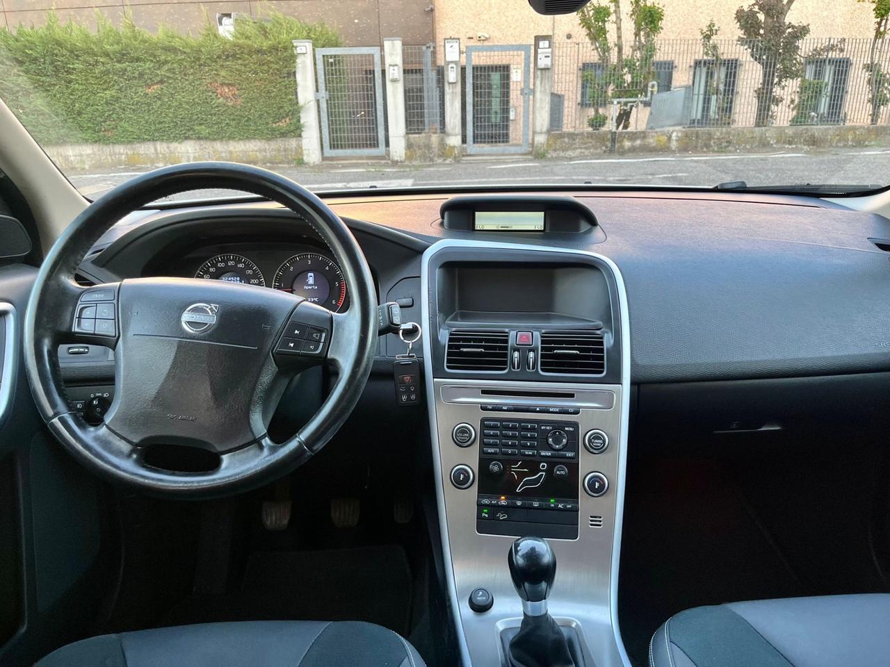 Volvo XC60 2.4d 2008 320.000km 4x4 perfettamente funzionante
