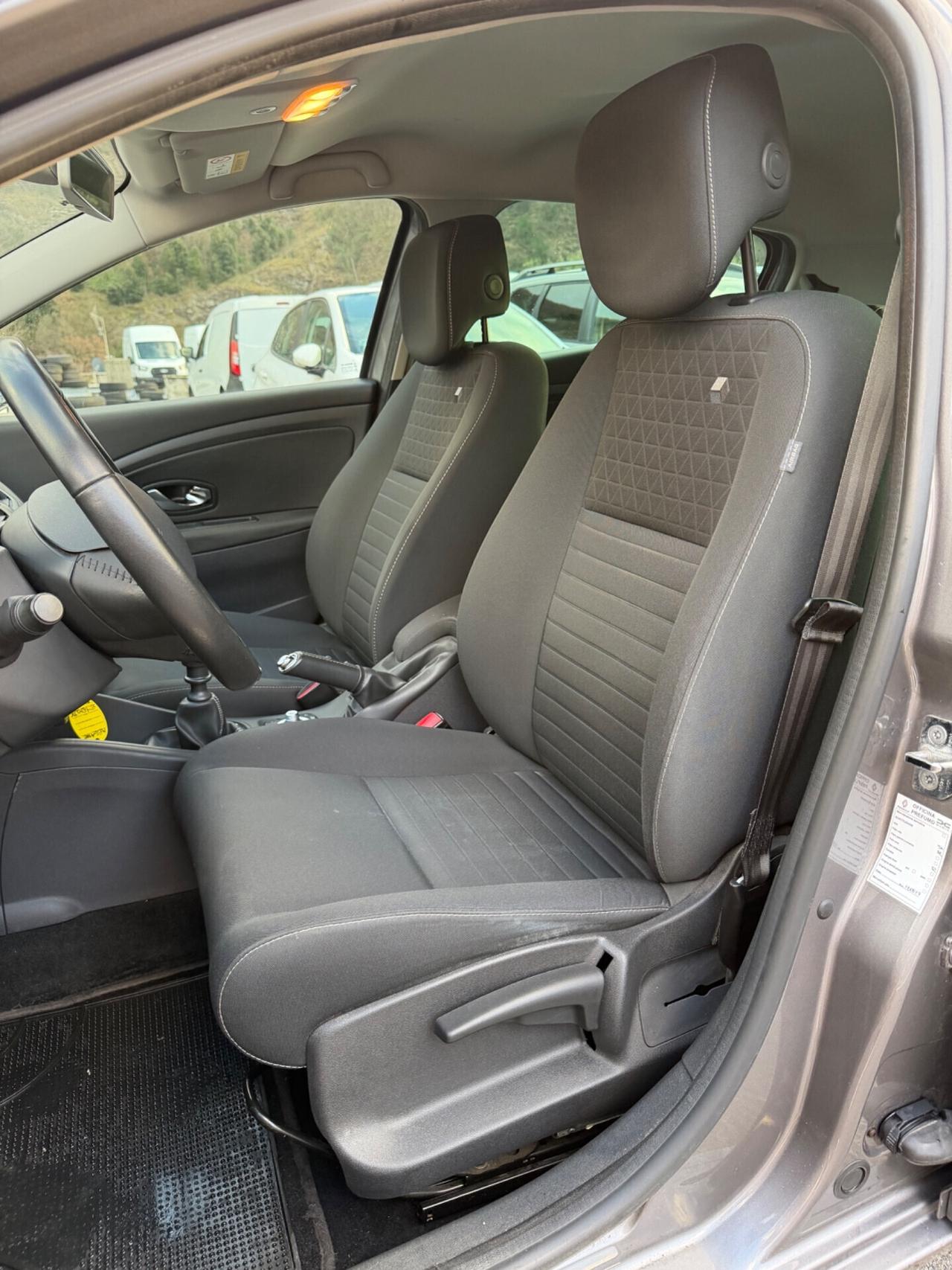 Renault Megane 1.5 dCi 110CV - EURO 6