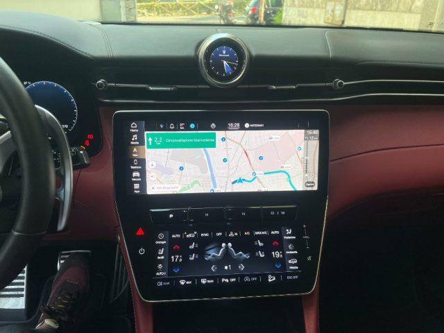 MASERATI Grecale MHEV 330 CV AWD Modena