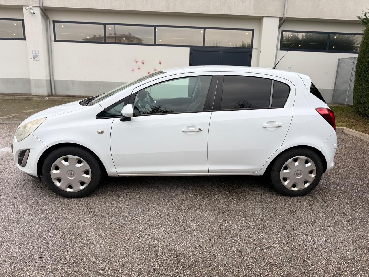Opel Corsa 1.3 CDTI 2012 NEOPATENTATI 5porte