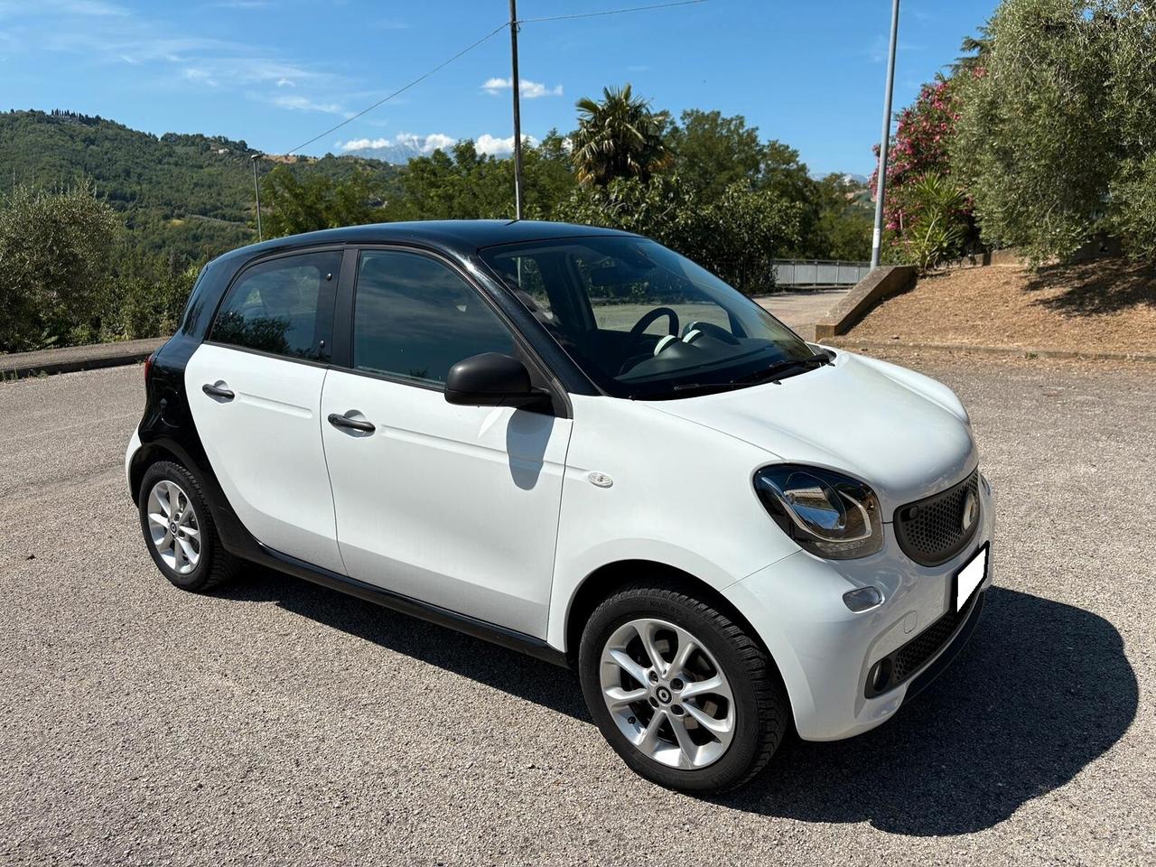 SMART ForFour 1.0mhd S&S Passion 71 4P - 2016