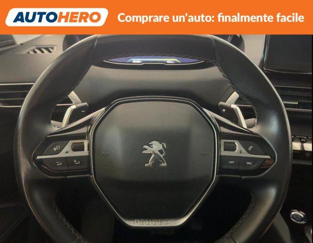 PEUGEOT 3008 Hybrid 225 e-EAT8 Allure Pack