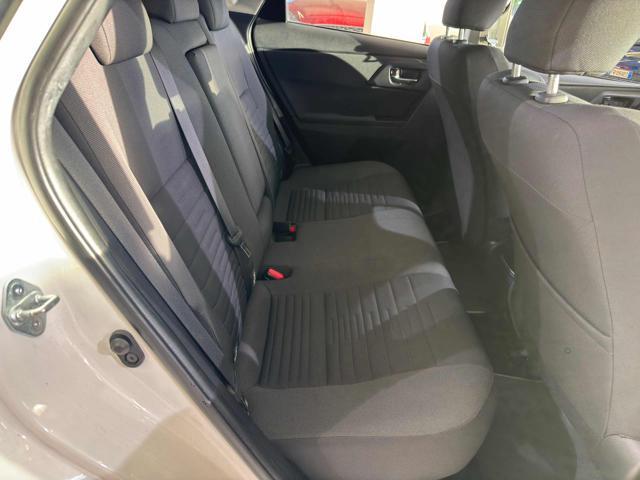 TOYOTA Auris 1.8 Hybrid Lounge