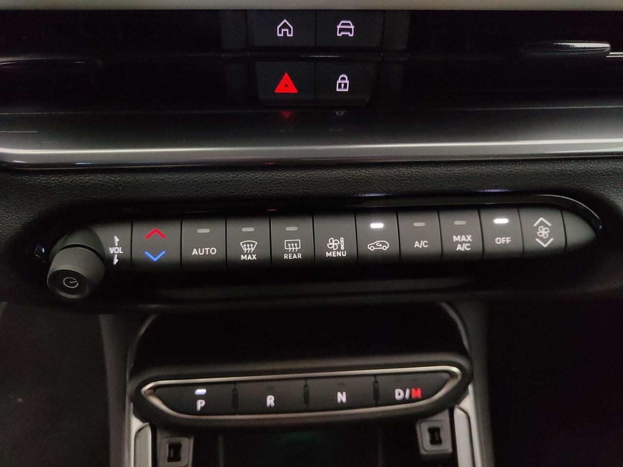 FIAT 600 IV 2023 1.2 MHEV 110CV DCT LA PRIMA