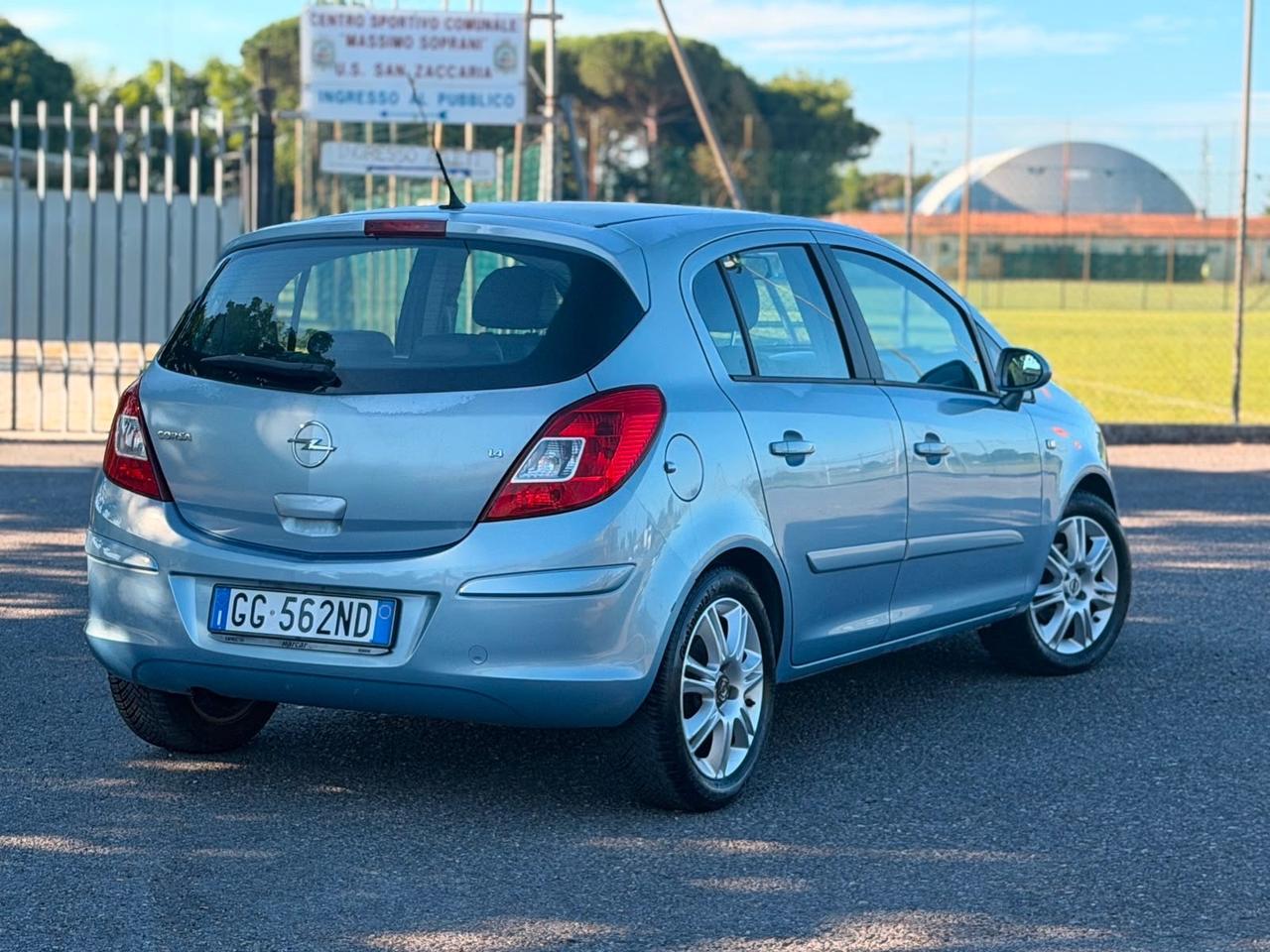 Opel Corsa 1.4 16V 5 porte aut. Cosmo