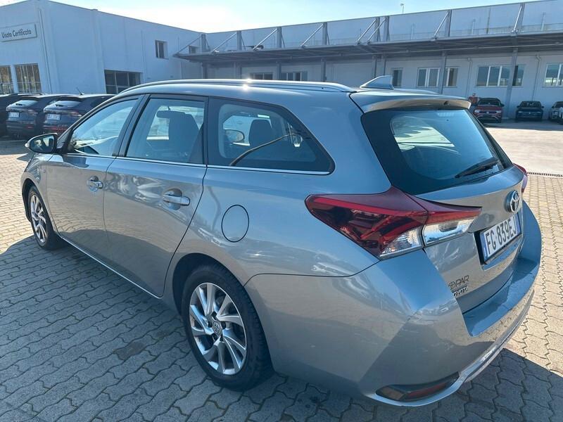 Toyota Auris Touring Sports 1.8 Hybrid Lounge