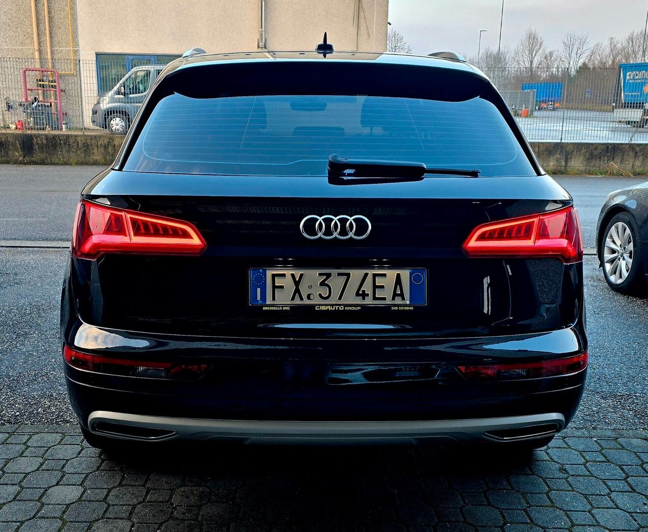 Audi Q5 40 TDI quattro S tronic S line interni RS