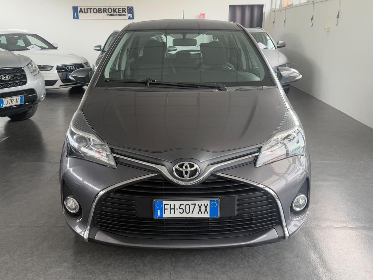 Toyota Yaris 1.0 5 porte Lounge ok neopatentati