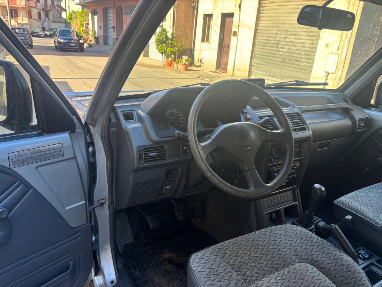 Mitsubishi Pajero 2.5 TDI Metal-top GL