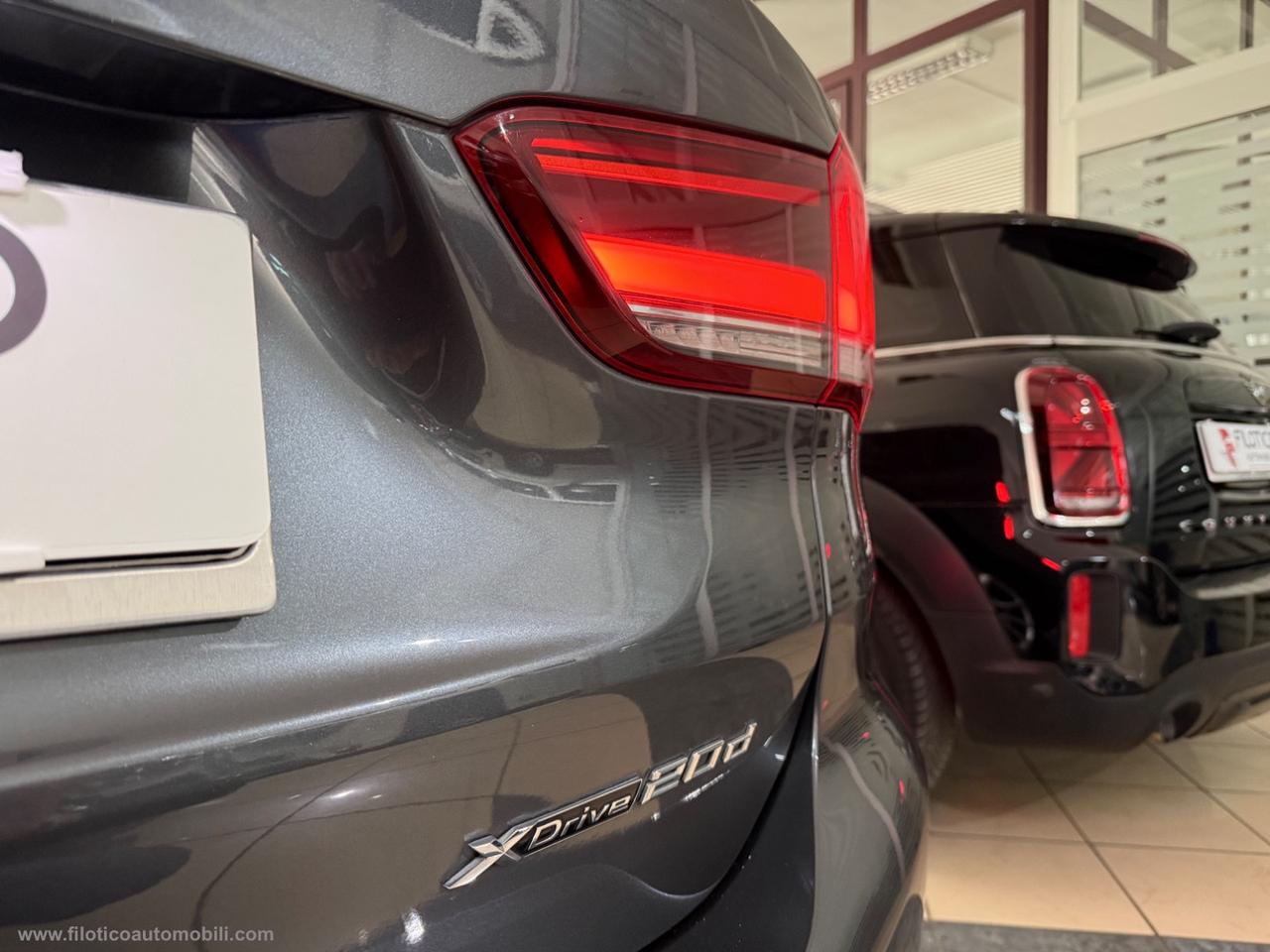 BMW X1 xDrive20d Business Advantage TETTO PANORAMICO - FULL LED
