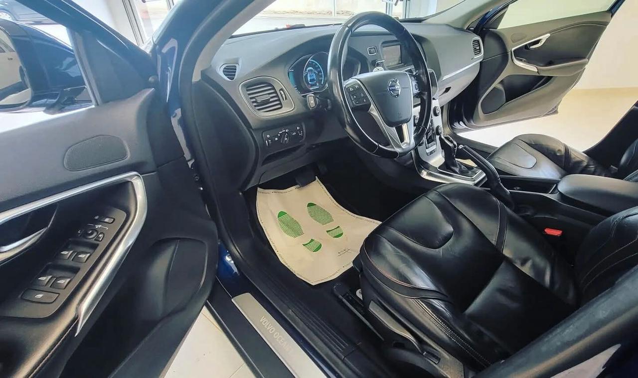 Volvo V40 Cross Country D3 Momentum AUTOMATICO