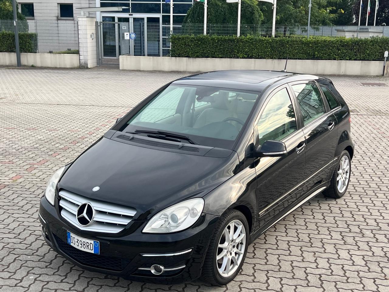 Mercedes-benz B 200 Turbo Sport