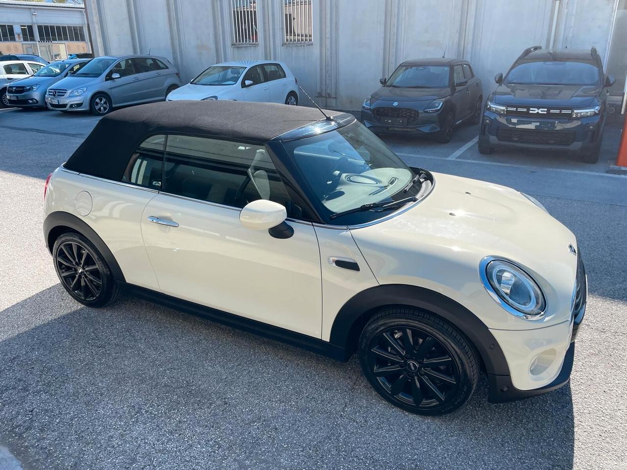 Mini Cooper Hype Cabrio 1.5 Benz 136 cv Automatica