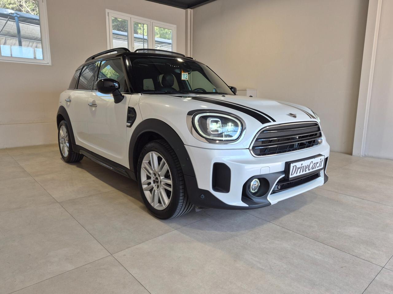 MINI Cooper Countryman PELLE TETTO LED NAVI APPLE CARPLAY RETROCAM.