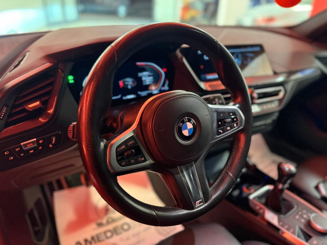 Bmw 118 116d 5p. Msport