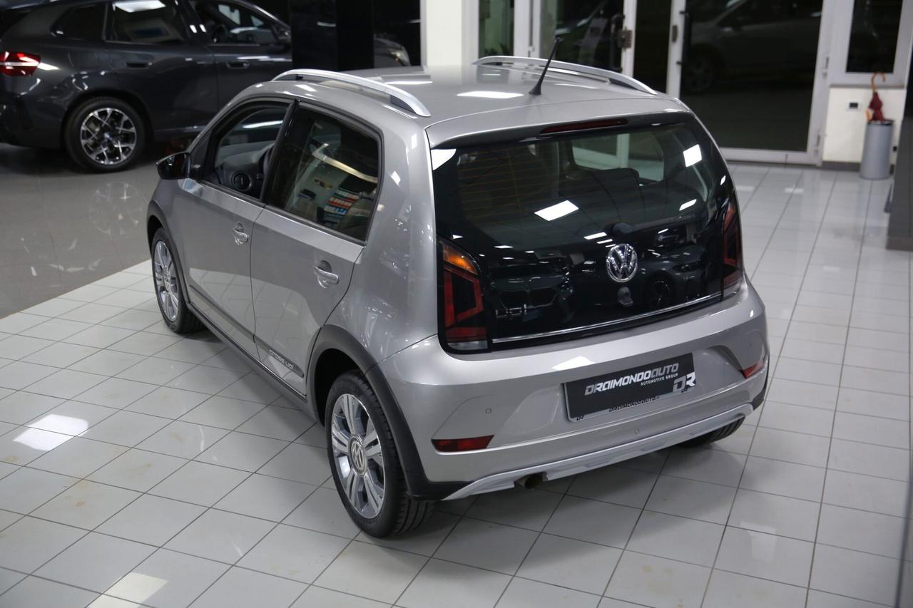 Volkswagen up! 1.0 75 CV Cross Up!
