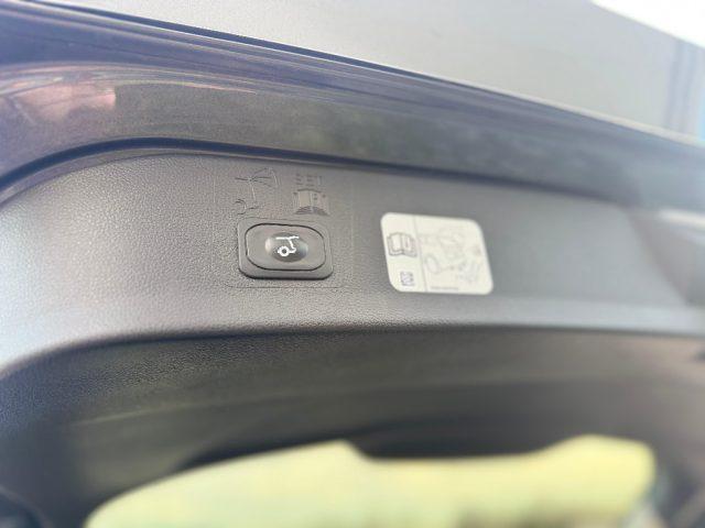 FORD Kuga 1.5 TDCI 120 CV S&S AUTOM TITANIUM *FORD SERVICE*