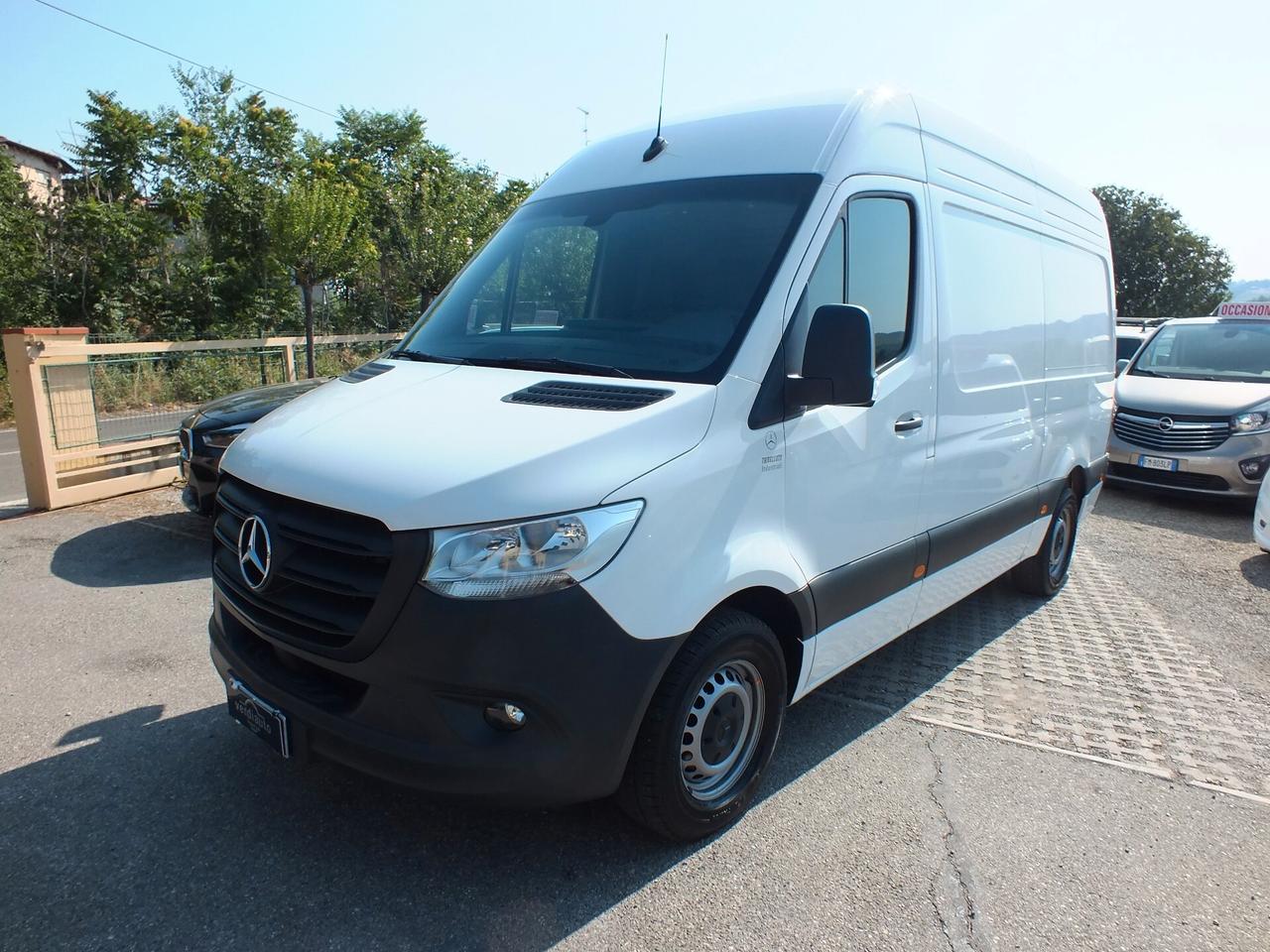 M.B SPRINTER AUTOMATICO COIBENTATO FRIGO 0-4 GRADI