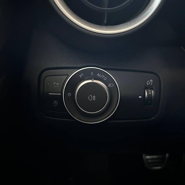 ALFA ROMEO Giulia 2.0 Turbo 280 CV AT8 AWD Q4 Sprint