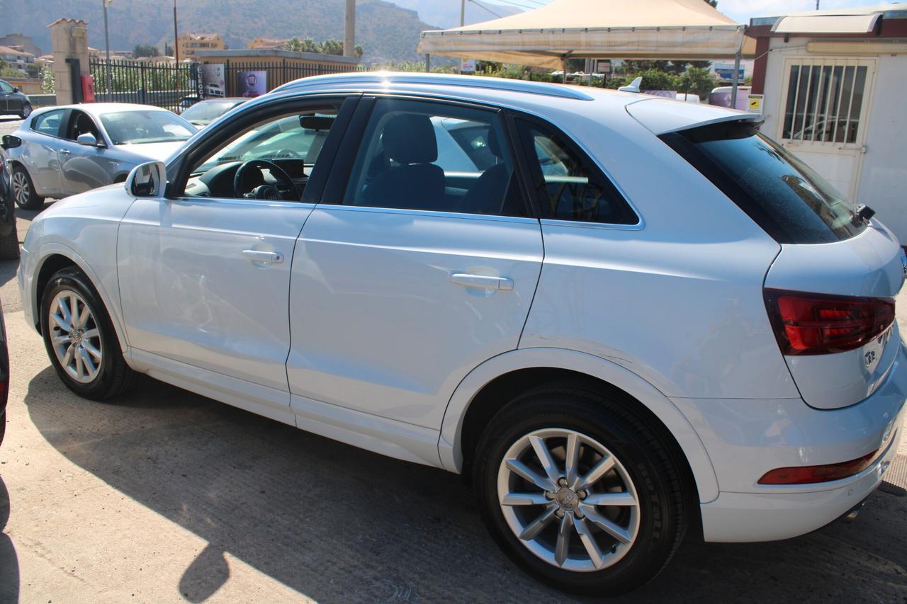 Audi Q3 2.0 TDI 150 CV Sport