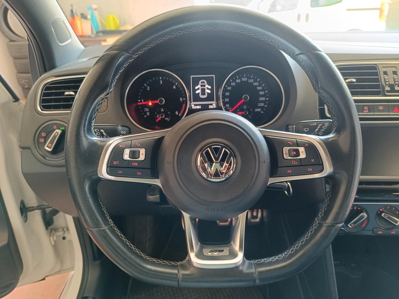 Volkswagen Polo 1.4 TDI 90 CV 5p. Highline R-Line