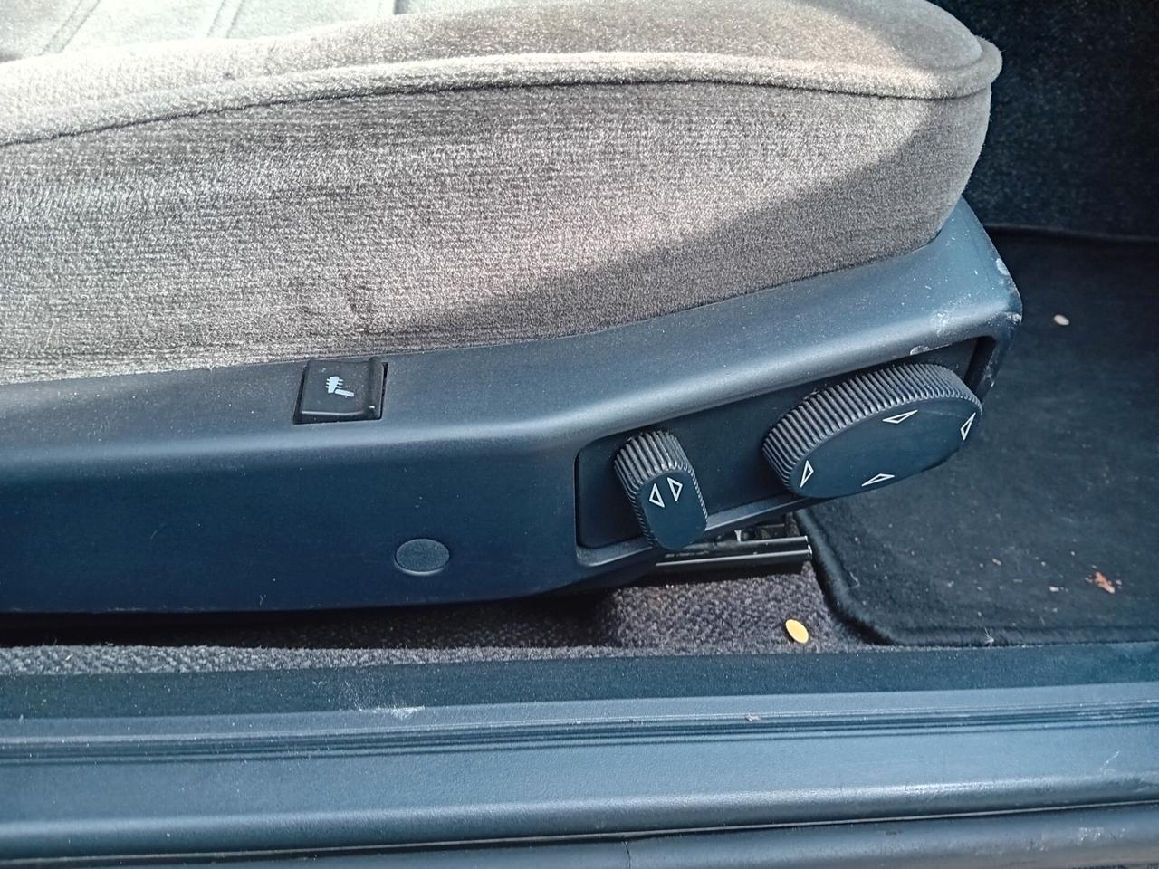 Alfa Romeo 164 3.0i V6 24V cat Super