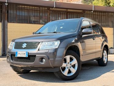 Suzuki Grand Vitara 2.4 GPL 5p Executive Crossover