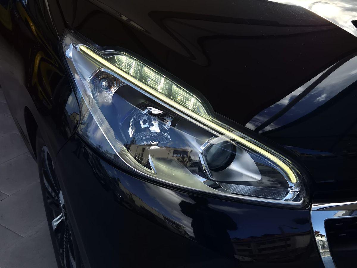 PEUGEOT - 208 - BlueHDi 100 S&S 5p. GT Line